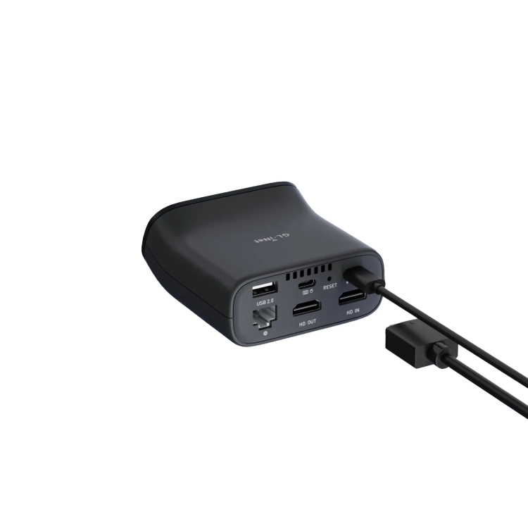 Tył GL.iNet Comet Pro z podłączonymi przewodami HDMI i Ethernet