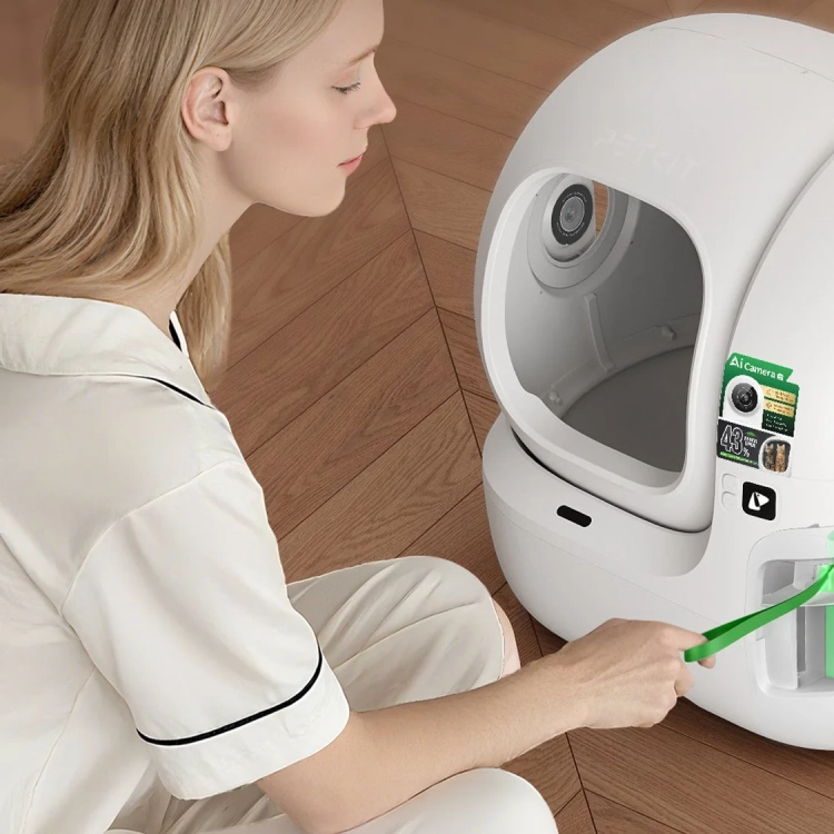 Zawiązywanie worka z odpadami w kuwecie PETKIT Purobot Max Pro 2 za pomocą sznurka
