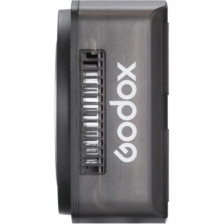 Lampa LED Godox ML40Bi z prawego boku