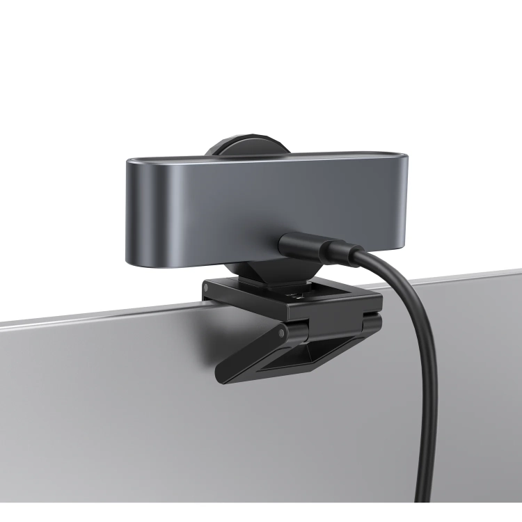 EMEET C960 Ultra na monitorze z podłączonym kablem