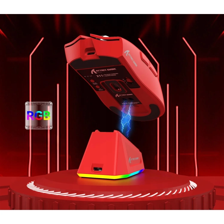 Czerwona Attack Shark X11 nad stacją RGB