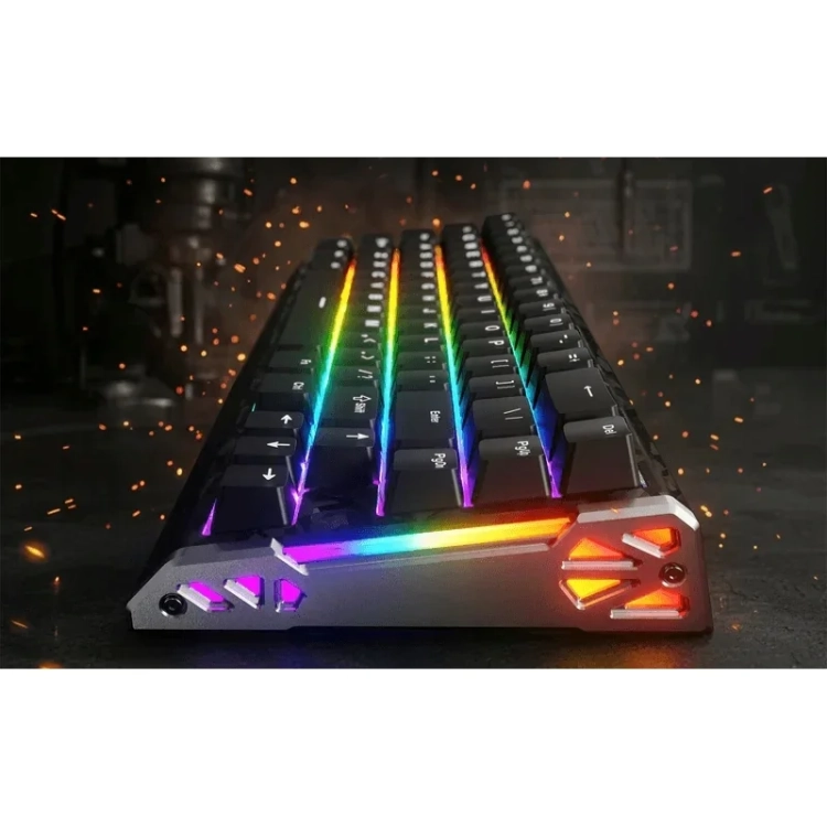 Boczne paski RGB w czarnej R68 HE