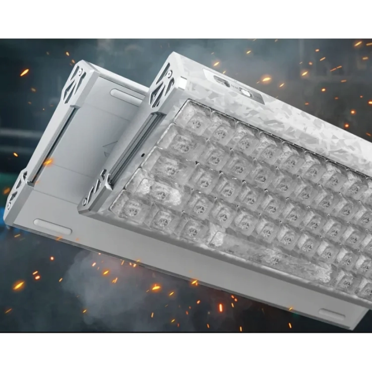 Attack Shark R68 HE Ice Ninja pod kątem