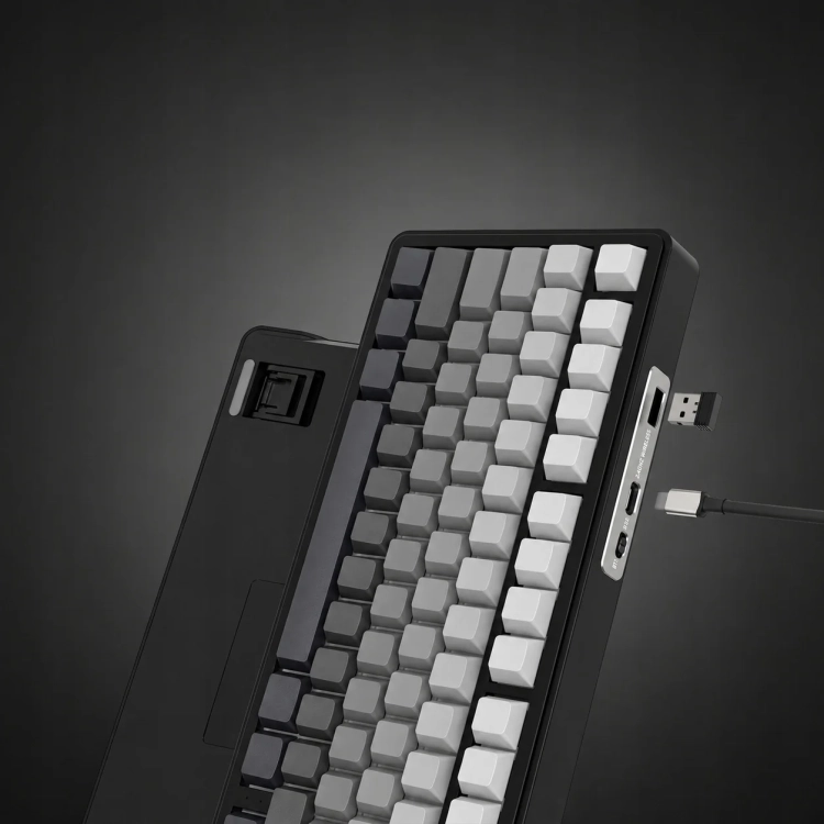 Przełącznik trybów i port USB-C w X85