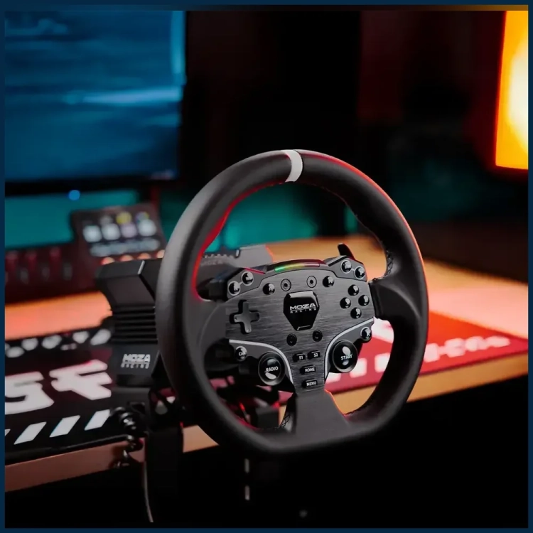Kierownica MOZA ES na bazie R5 w domowym stanowisku do simracingu