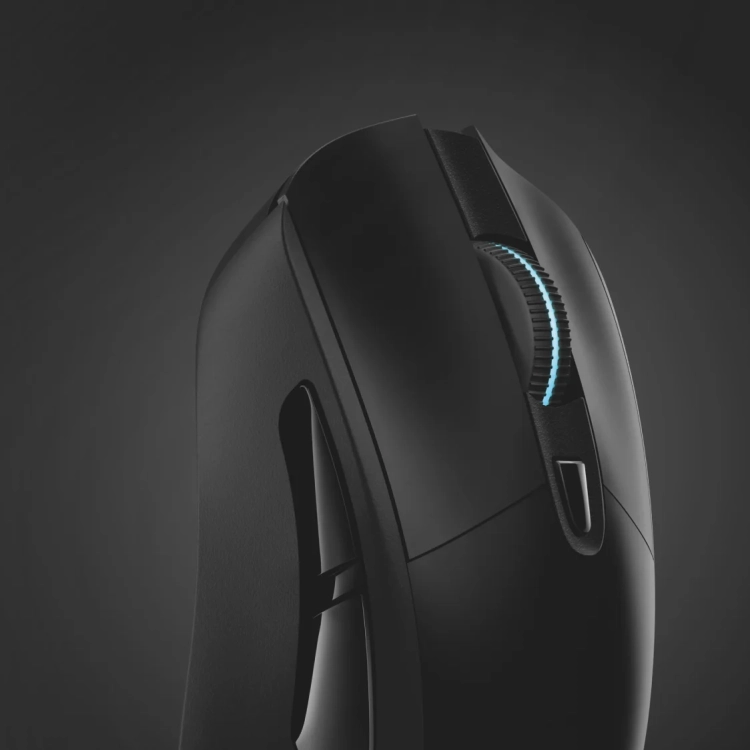 Tylna część myszy Logitech G703 LIGHTSPEED z bliska