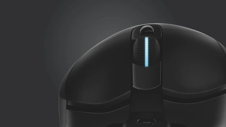 Logitech G703 LIGHTSPEED z góry na ciemnym tle