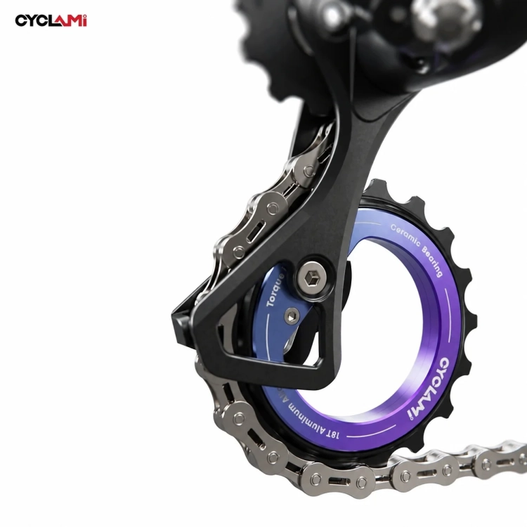 Łańcuch prowadzony przez kółko CYCLAMI 18T w przerzutce