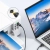 Wtyk USB-B UGREEN US135 w drukarce i laptop obok na stole
