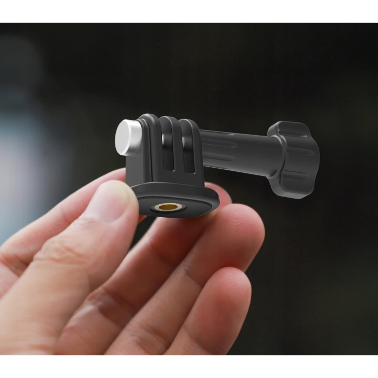 Adapter GoPro na 1/4 cala Sunnylife AD920 w dłoni