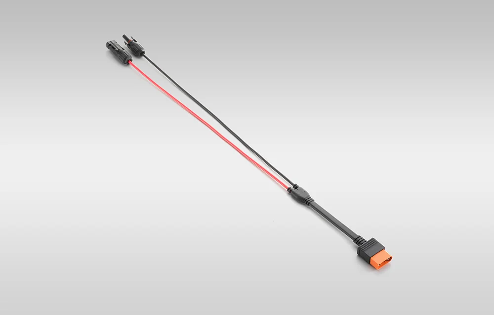 Ładowanie DJI Power 1000 Mini z paneli solarnych za pomocą kabla MC4