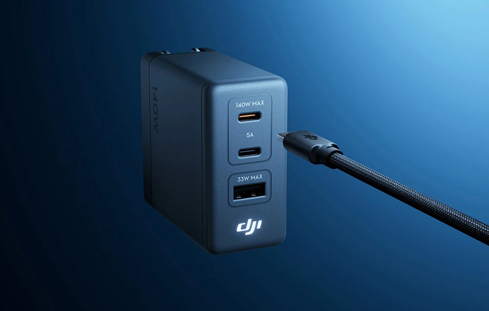 Ładowarka GaN DJI 140W z portami USB-C i USB-A