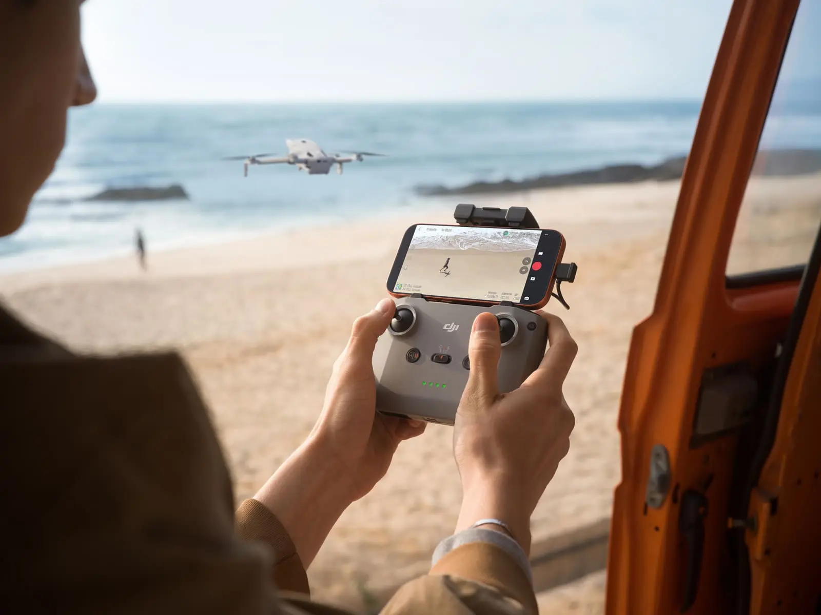 DJI Lito aparatura sterująca i kompaktowa konstrukcja drona klasy C0