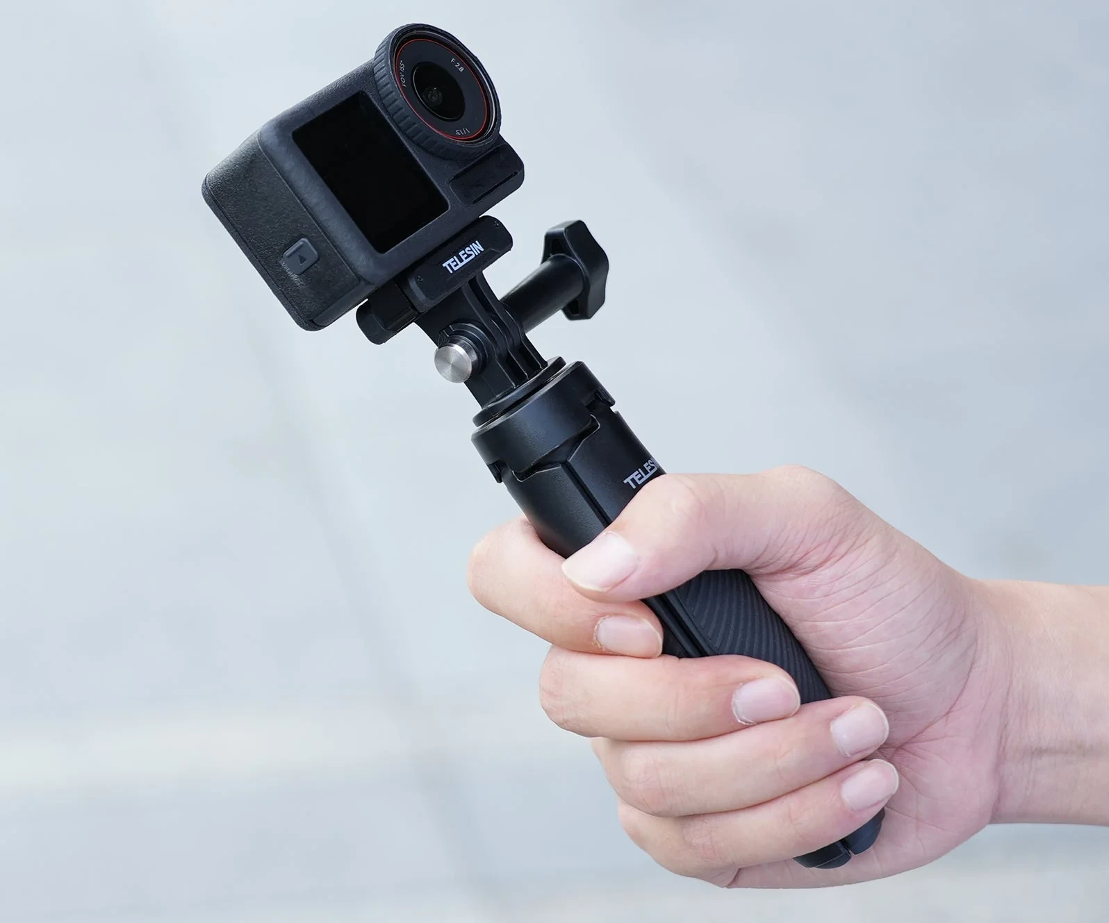 Wysięgnik TELESIN z regulacją długości od 15 do 40 cm