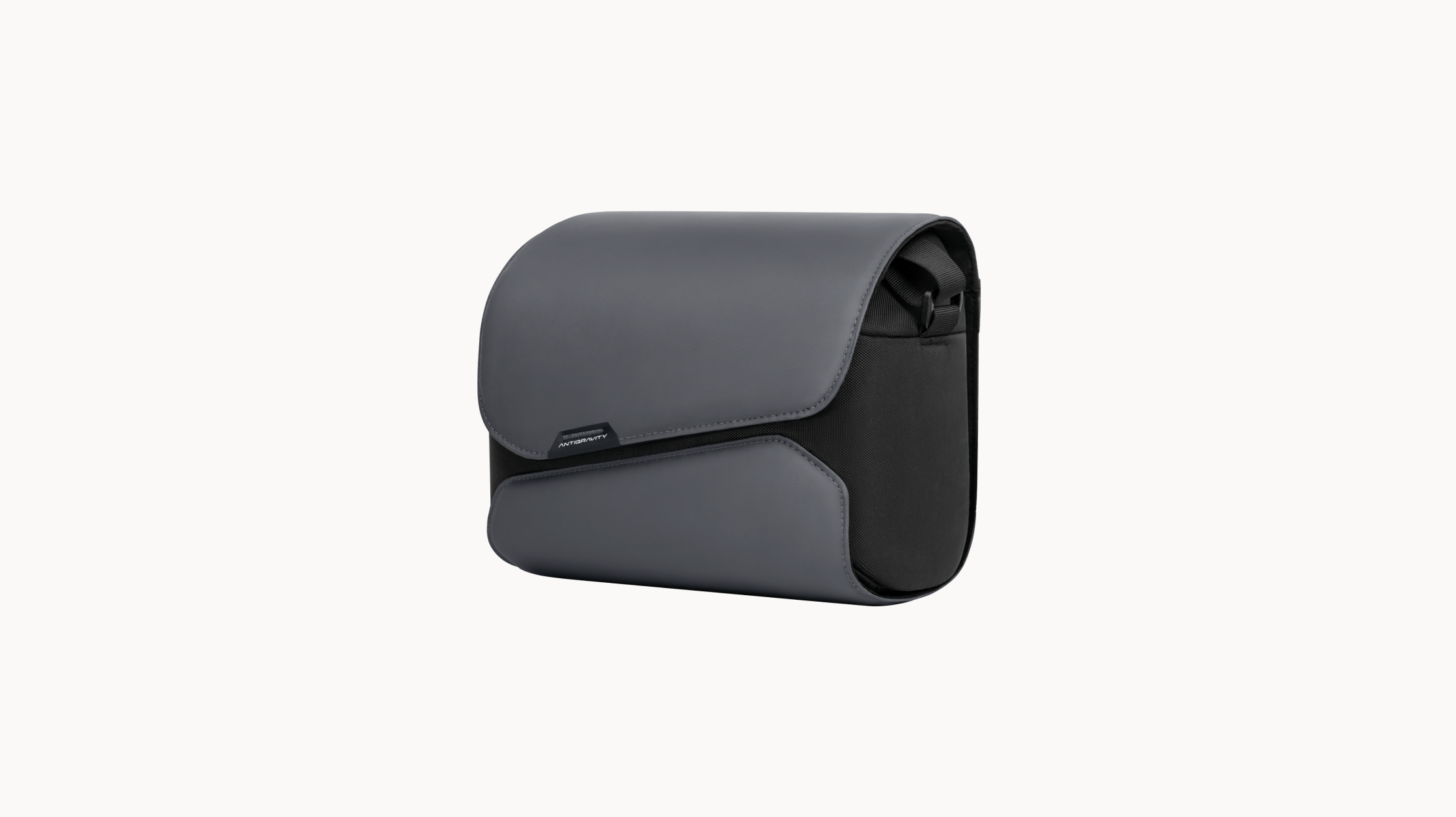 Torba Sling Bag z drona Antigravity w użyciu