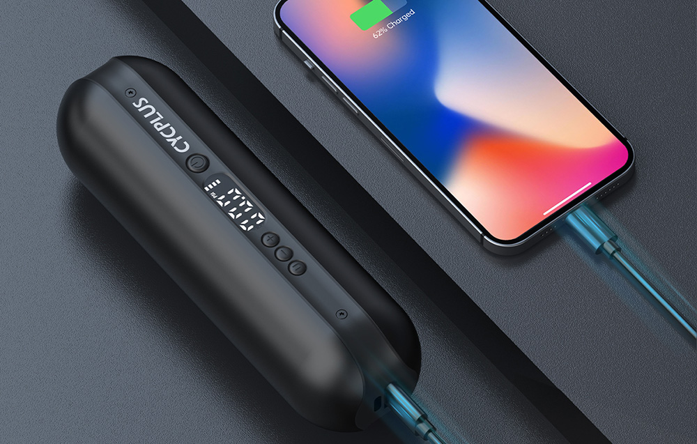 Pompka Cycplus A2 używana jako powerbank do ładowania telefonu.