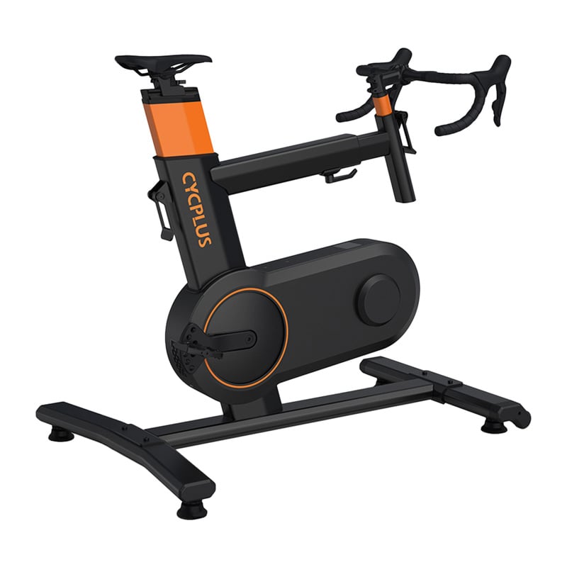 Kompletny zestaw roweru stacjonarnego Cycplus Smart Bike T7 z matą amortyzującą i podstawkami.