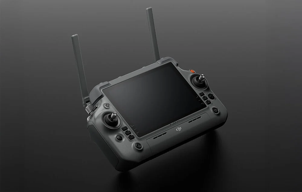 DJI RC Plus 2 wytrzymała konstrukcja IP54