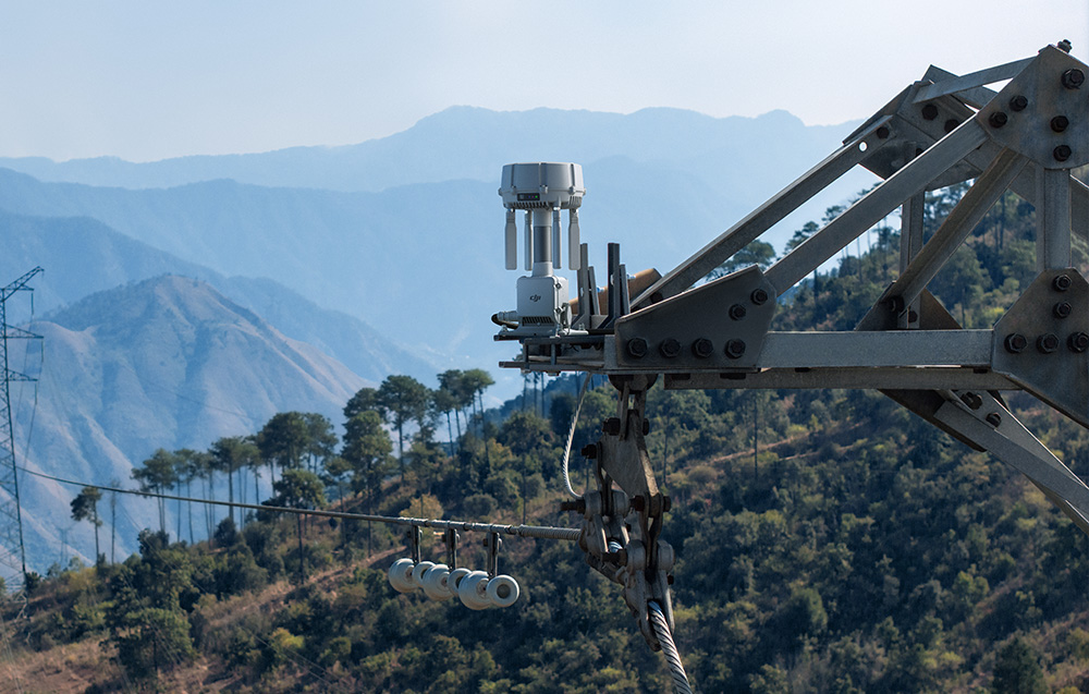 DJI O4 Ground Station jako punkt przekaźnikowy w terenie górskim