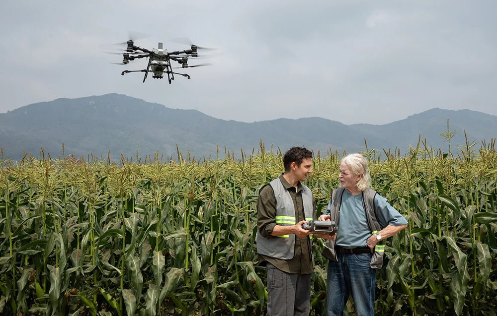 DJI Agras T100 z systemem transportowym