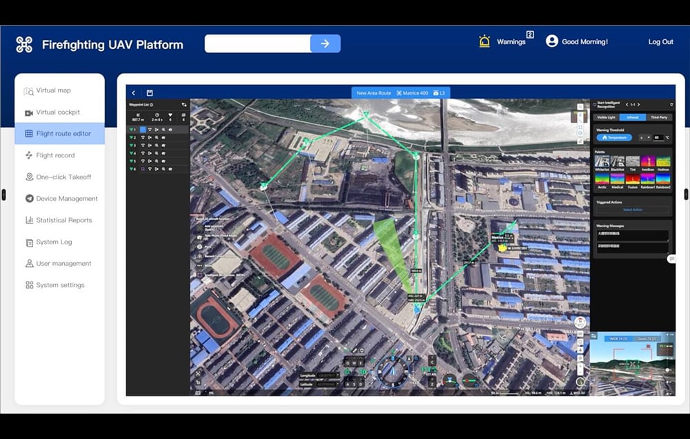 Interfejs platformy do zarządzania lotami dronów nad obszarem miejskim na ekranie monitora