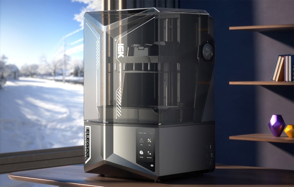 Drukarka 3D ELEGOO Saturn 4 Ultra 16K z odchylaną pokrywą na biurku