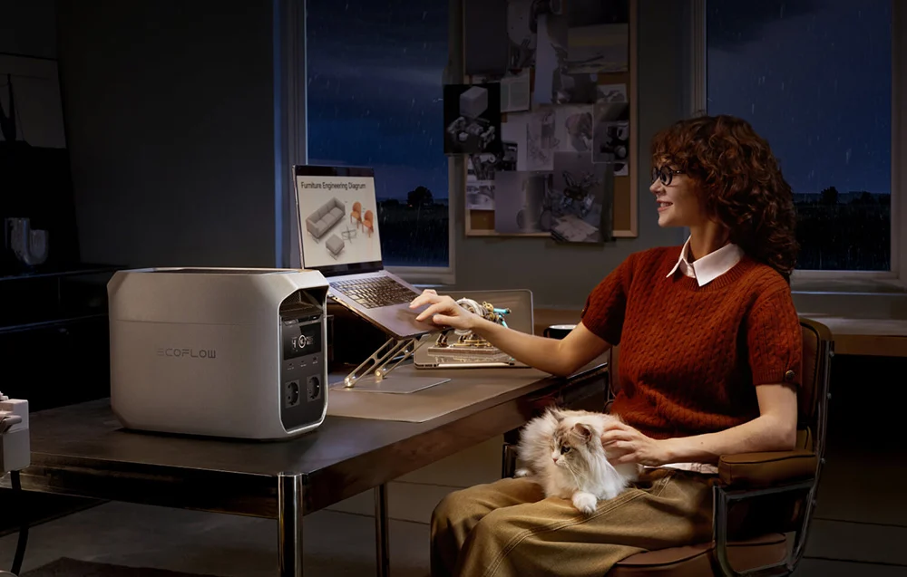 Praca przy komputerze dzięki wsparciu awaryjnego zasilania (UPS) Delta 3