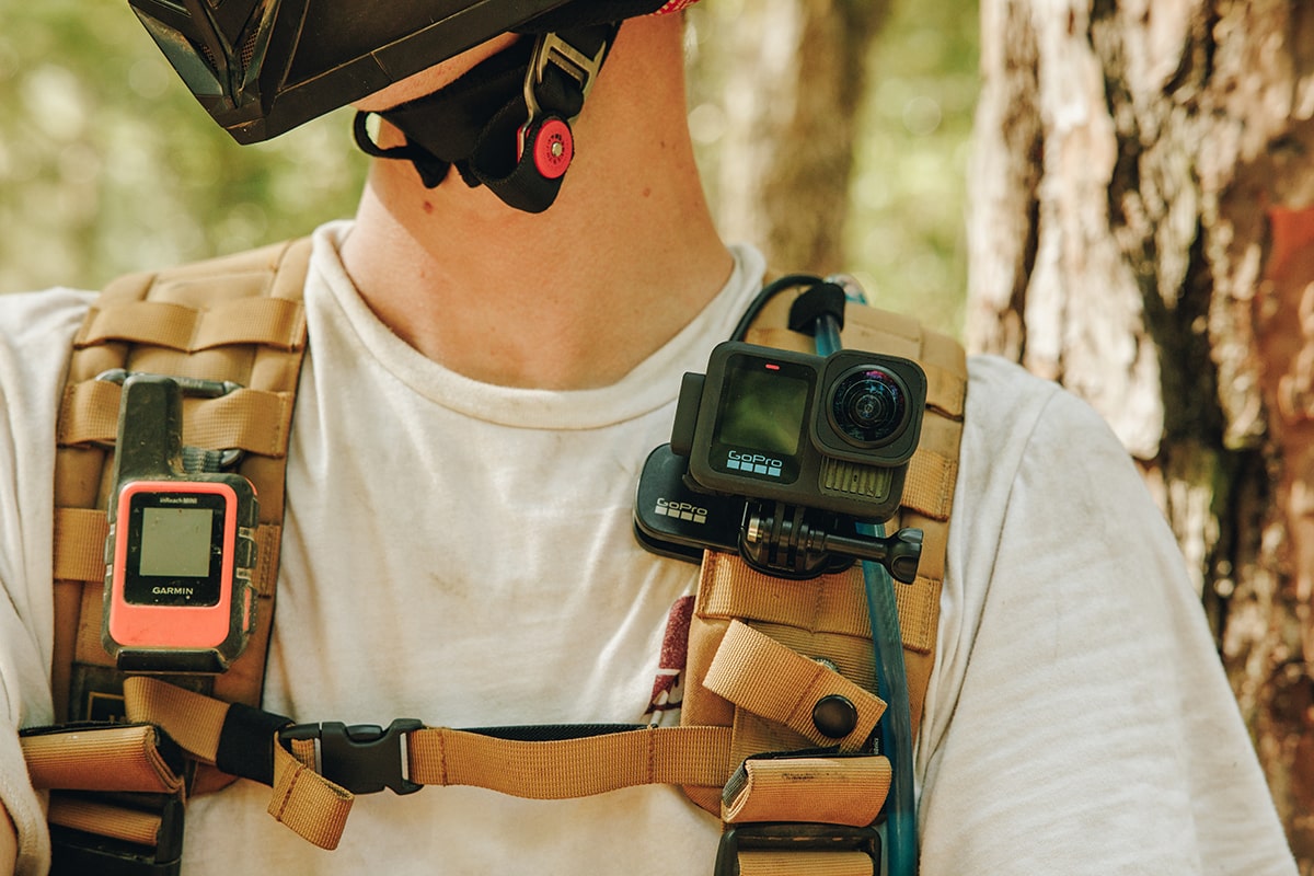 GoPro Contacto - Magnetyczne drzwiczki z kablem zasilającym