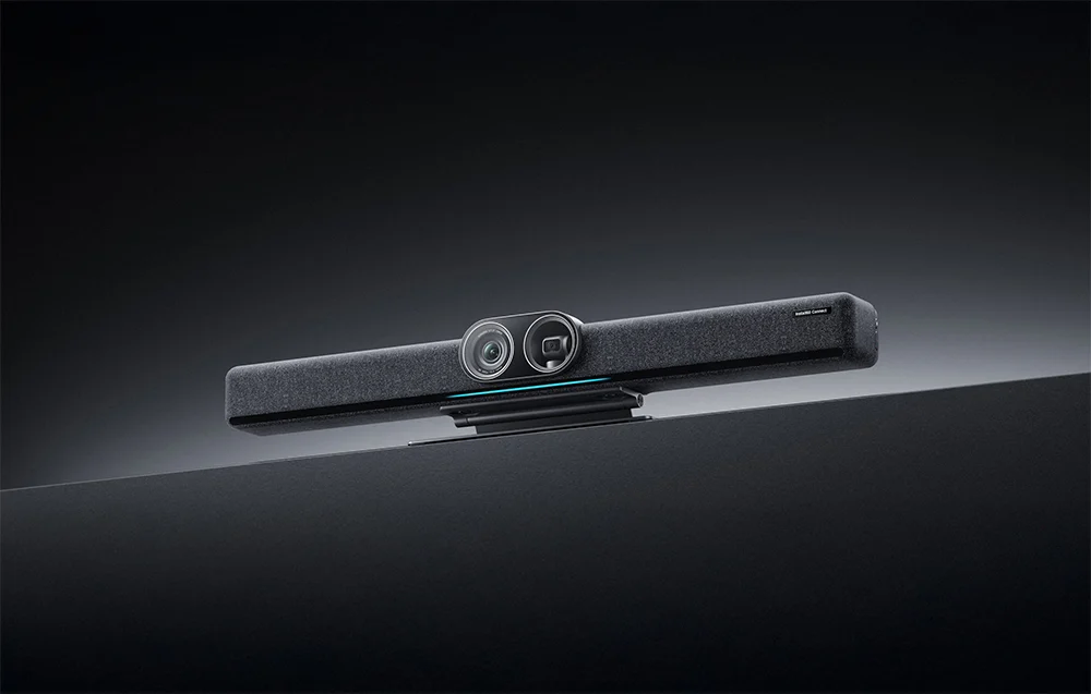 Zestaw wideokonferencyjny Insta360 Connect na statywie - najważniejsze cechy