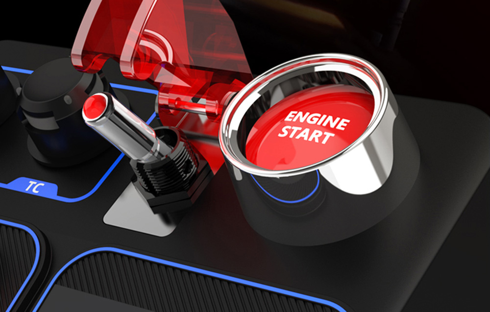Zbliżenie na czerwony przycisk Engine Start panelu PXN CB1