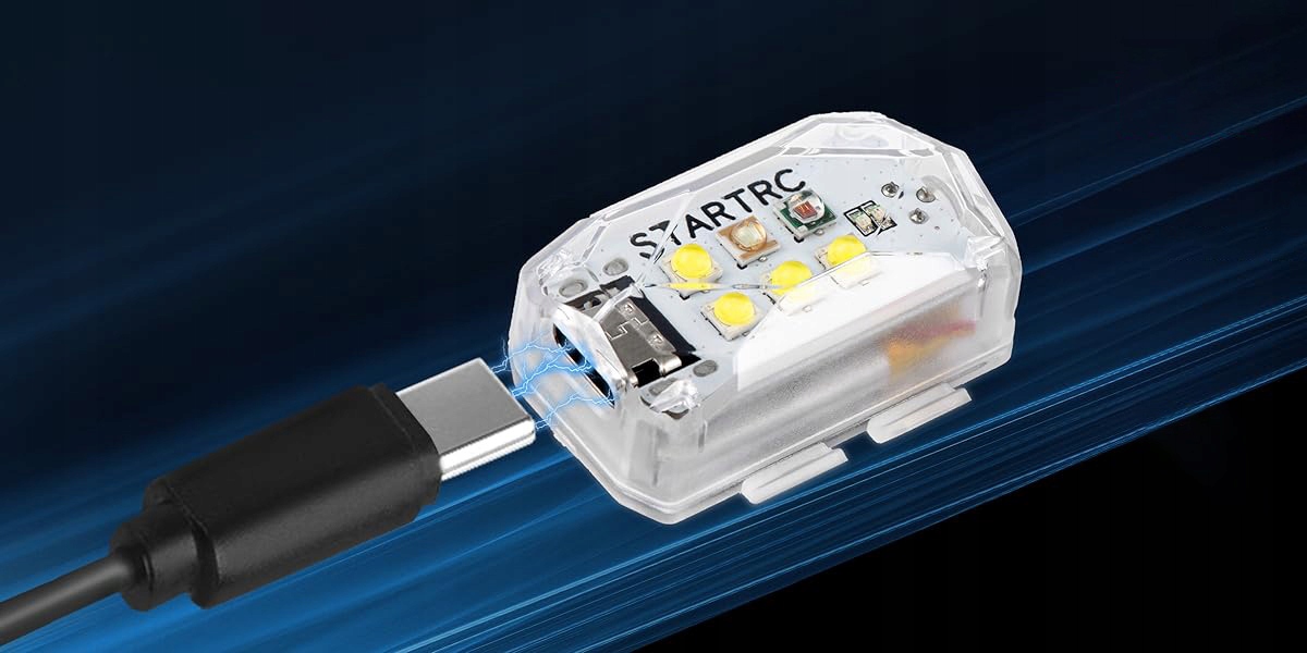 Lampa stroboskopowa STARTRC – ładowanie USB ok. 90 min i do 4 godzin pracy w trybie migania.