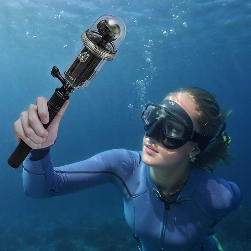 Etui STARTRC Waterproof Case do DJI Pocket 3 – kompatybilne z mocowaniami GoPro i gwintem 1/4", idealne do snorkelingu i sportów wodnych.