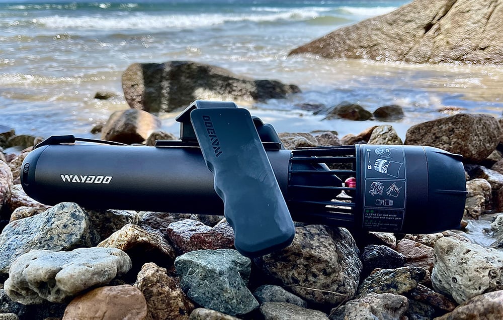 Skuter podwodny Waydoo Subnado - zestaw dla SUP