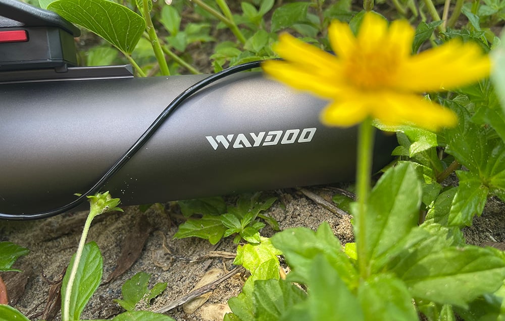 Skuter podwodny Waydoo Subnado - zestaw dla SUP
