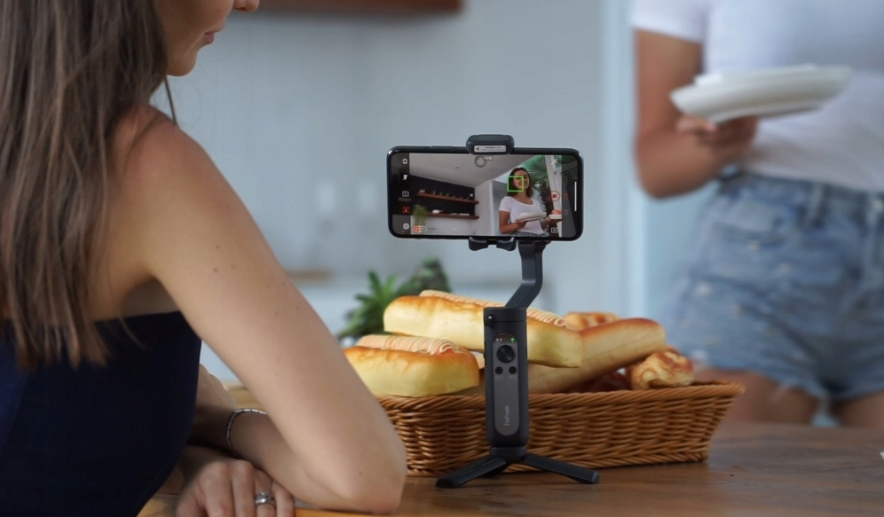 Śledzenie twarzy i stabilizacja iSteady X