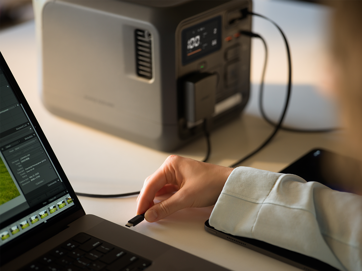 Zwijany kabel USB-C – wygoda bez dodatkowych przewodów