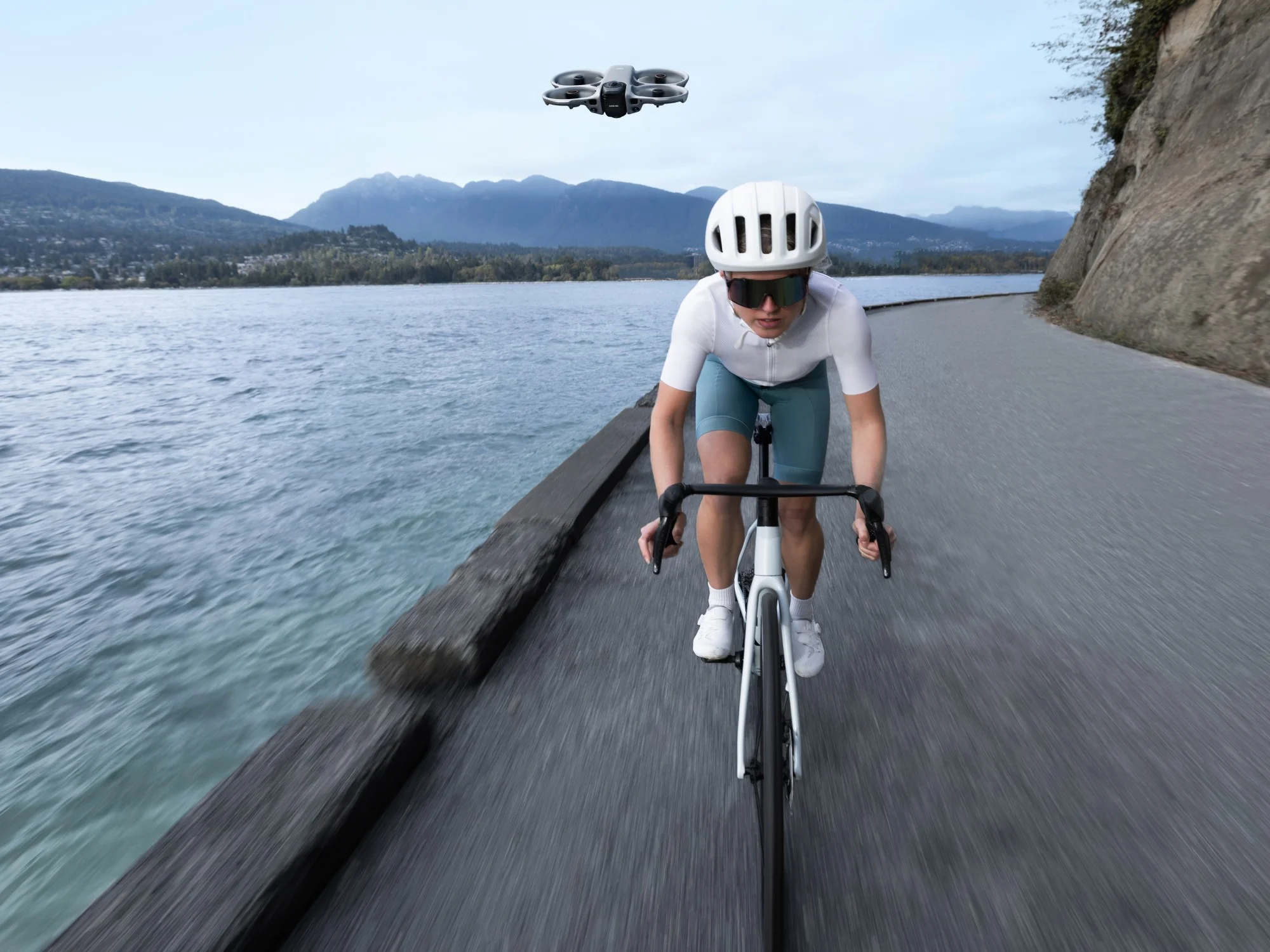 ActiveTrack 360 i Spotlight Free w DJI Avata 360 Motion Fly More Combo