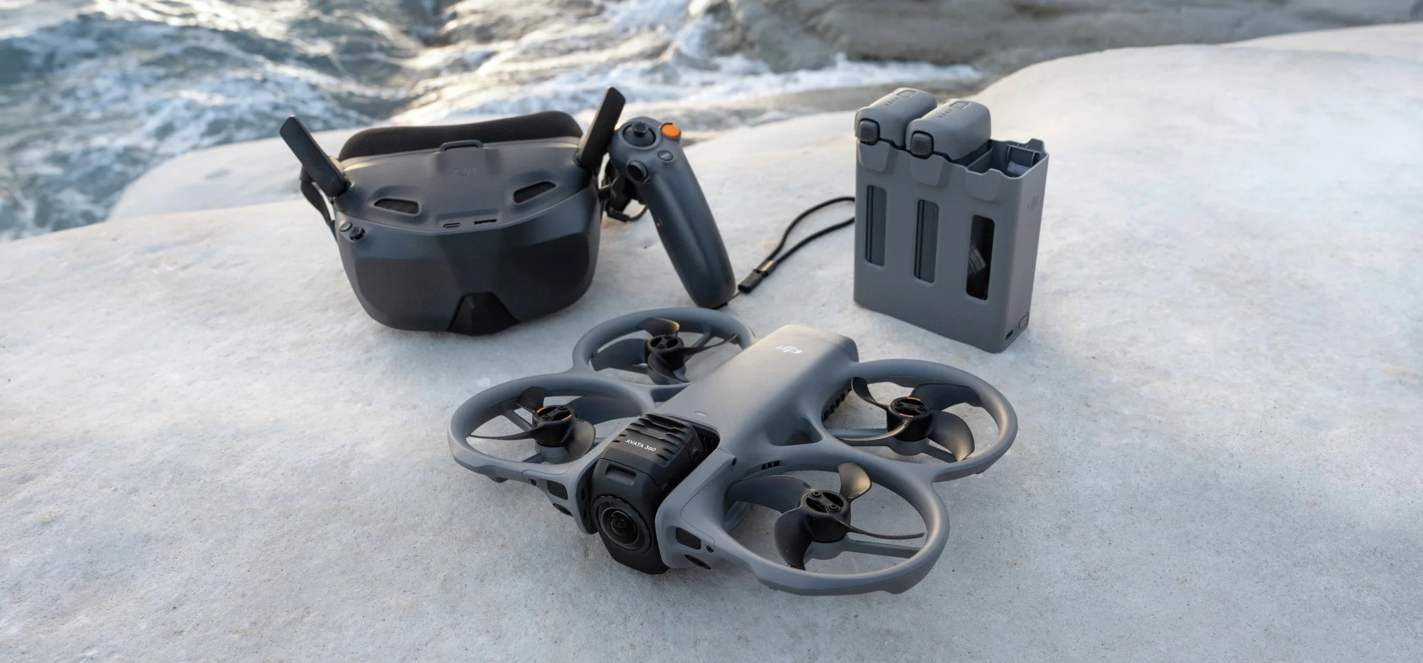 DJI Avata 360 Motion Fly More Combo z goglami DJI Goggles N3 i kontrolerem RC Motion 3