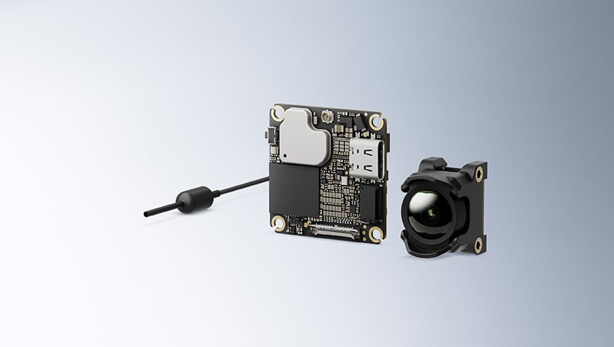 Elementy systemu DJI O4 Wide Air Unit z kamerą, anteną i modułem transmisji