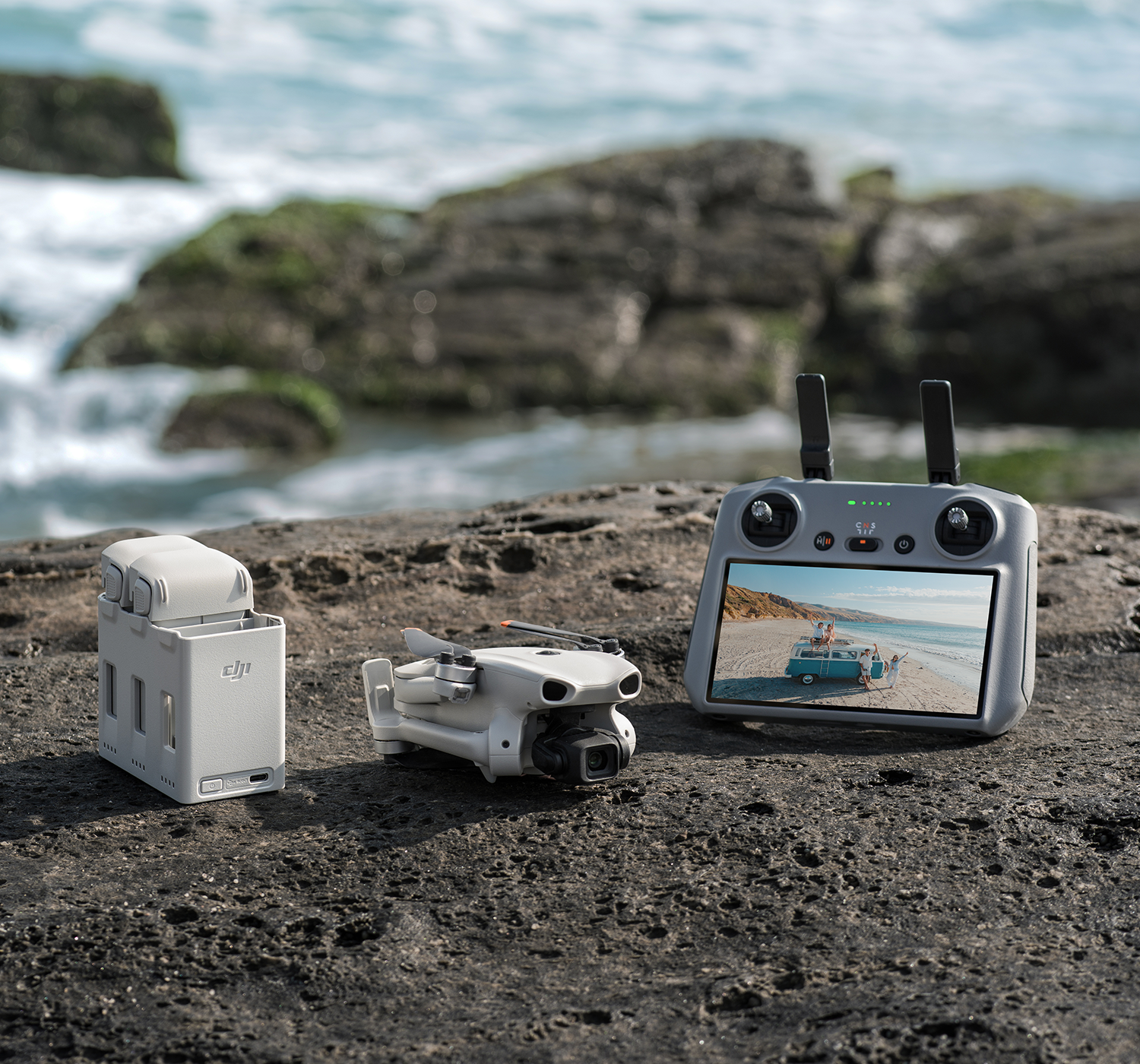 Fly More Combo z DJI RC 2 – zestaw gotowy do działania