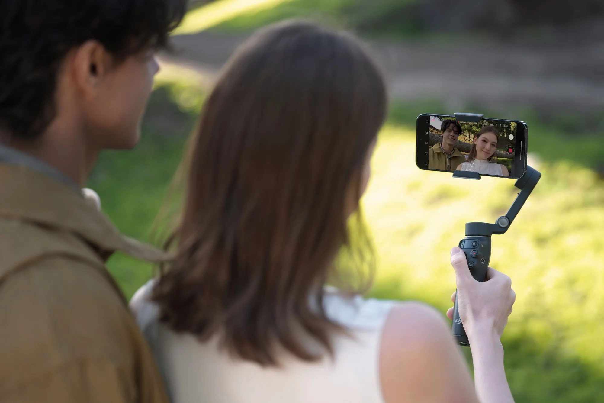 Szybkie parowanie przez NFC i Bluetooth - natychmiastowa gotowość