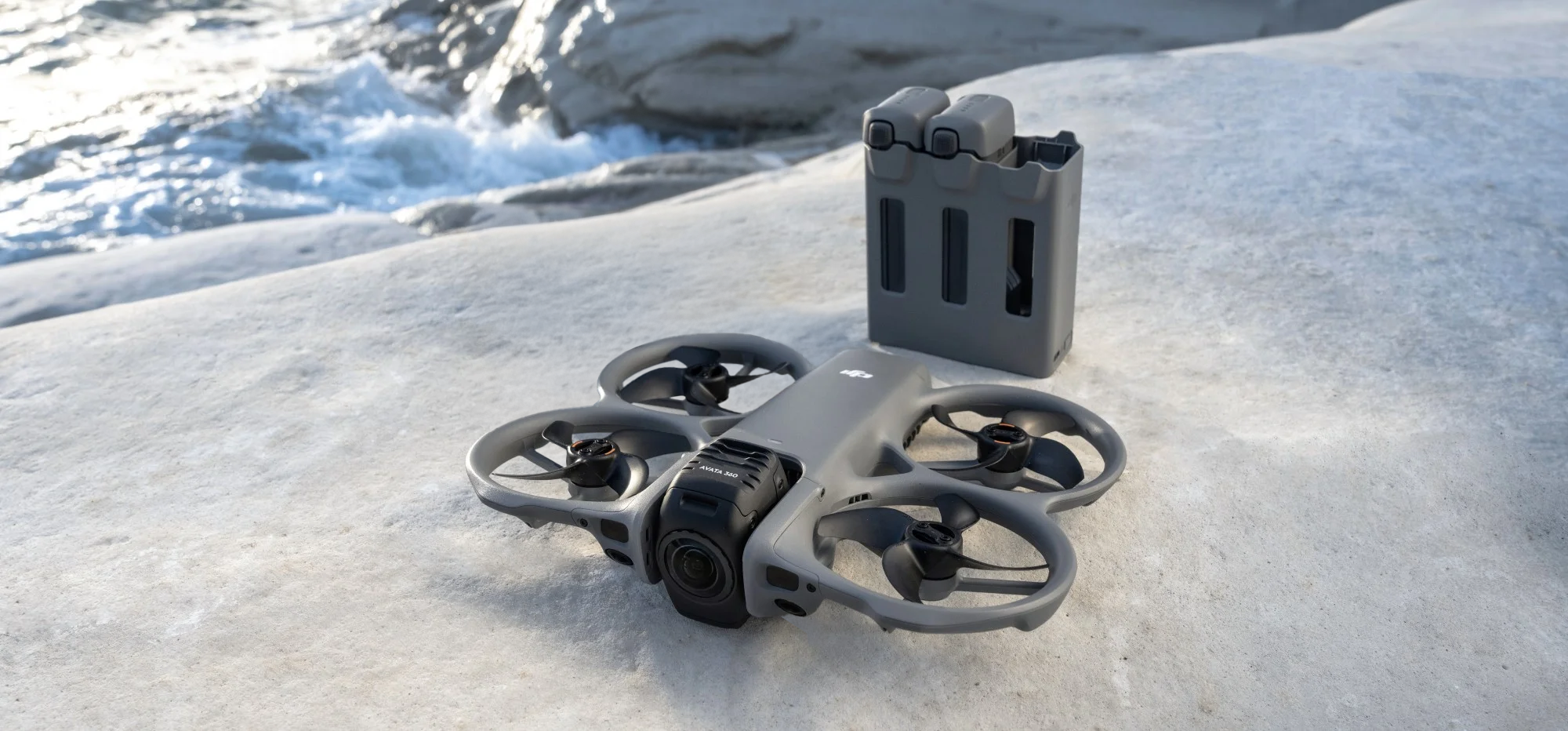 DJI Avata 360 Fly More Combo bez kontrolera z dodatkowymi akumulatorami i torbą