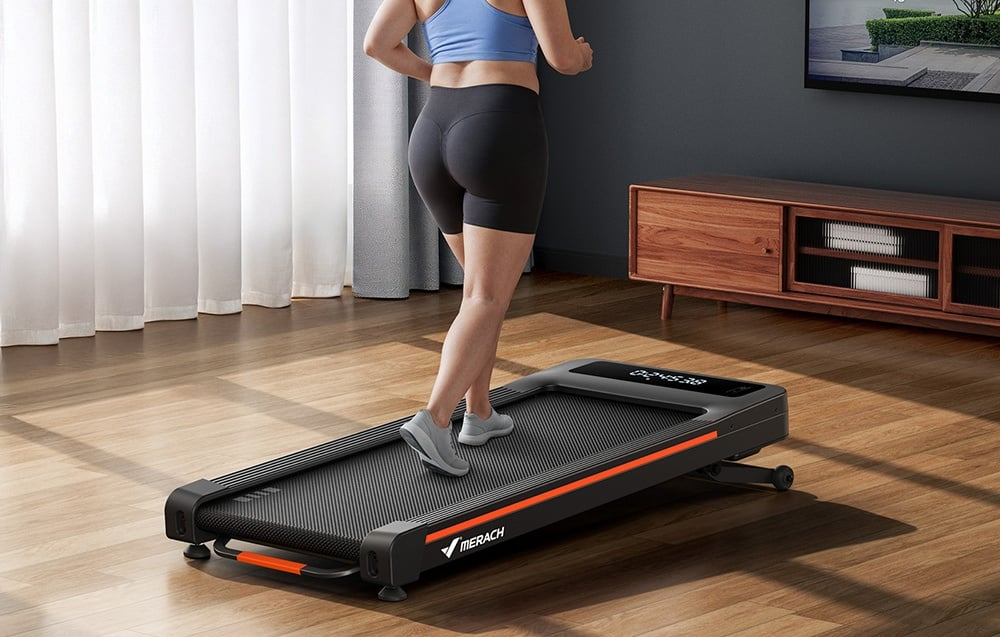 Trening na bieżni MERACH MR-T25B2 z wyświetlaczem LED i aplikacją