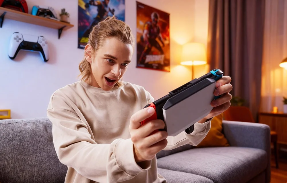 RayNeo Back Clip do mobilnej stacji dokującej Switch 2