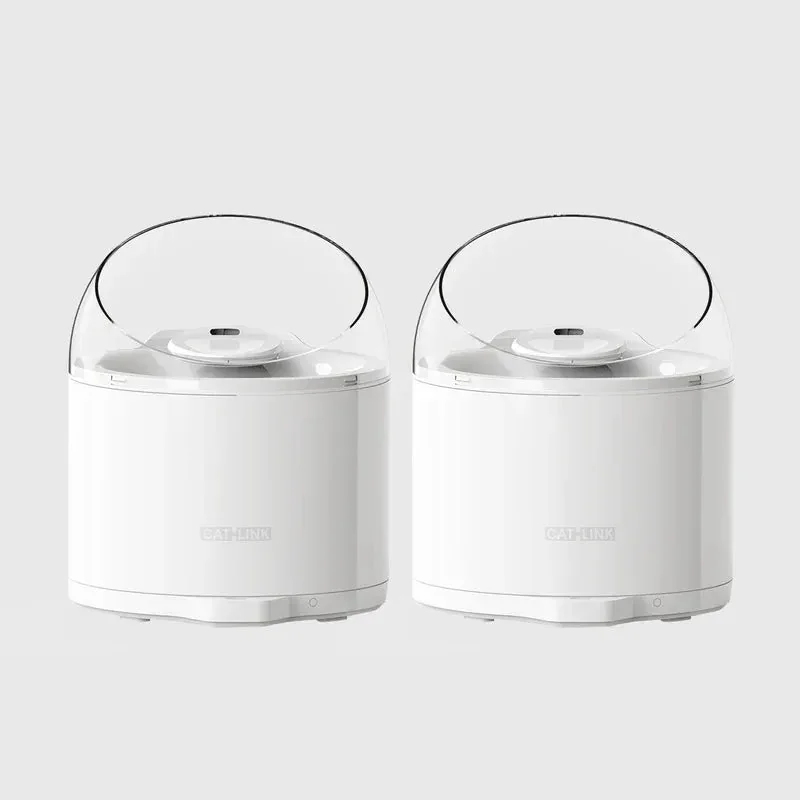 Dwie fontanny CATLINK Pure 2 UV obok siebie